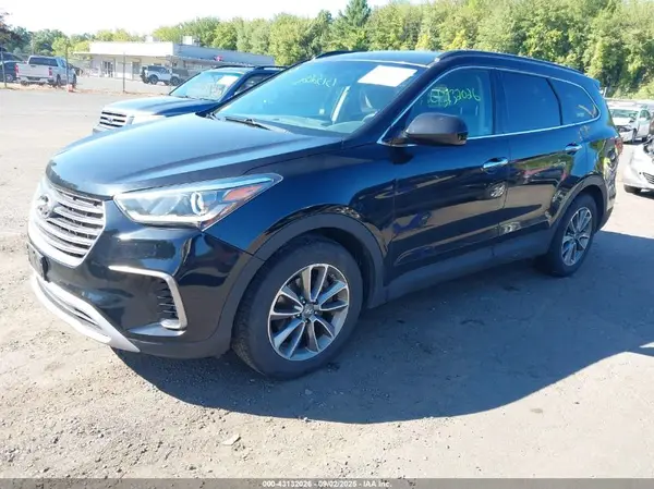 KM8SMDHF8HU219110 2017 HYUNDAI SANTA FE - Image 2