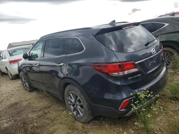 KM8SMDHF8HU223724 2017 HYUNDAI SANTA FE - Image 2