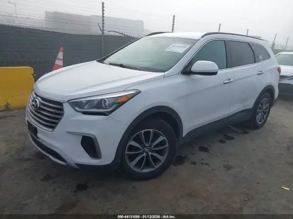 KM8SMDHF8HU224646 2017 HYUNDAI SANTA FE - Image 2