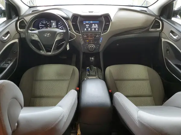 KM8SMDHF8HU244167 2017 HYUNDAI SANTA FE - Image 8