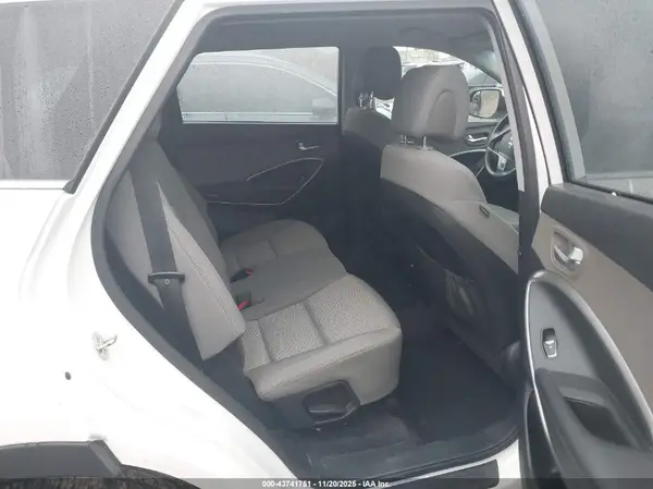 KM8SMDHF8JU271990 2018 HYUNDAI SANTA FE - Image 8