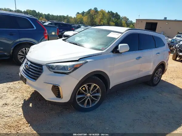 KM8SMDHF8JU278227 2018 HYUNDAI SANTA FE - Image 2