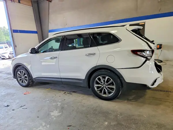KM8SMDHF8JU283475 2018 HYUNDAI SANTA FE - Image 2
