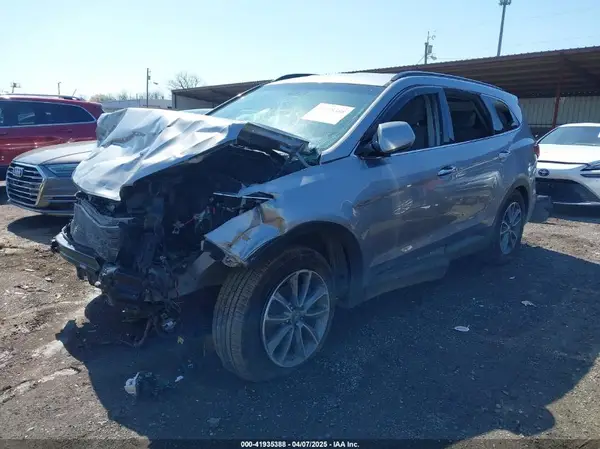 KM8SMDHF8JU289373 2018 HYUNDAI SANTA FE - Image 2