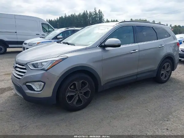 KM8SMDHF9GU162155 2016 HYUNDAI SANTA FE - Image 2