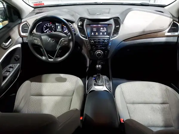 KM8SMDHF9HU174226 2017 HYUNDAI SANTA FE - Image 8