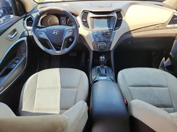 KM8SMDHF9HU176252 2017 HYUNDAI SANTA FE - Image 8