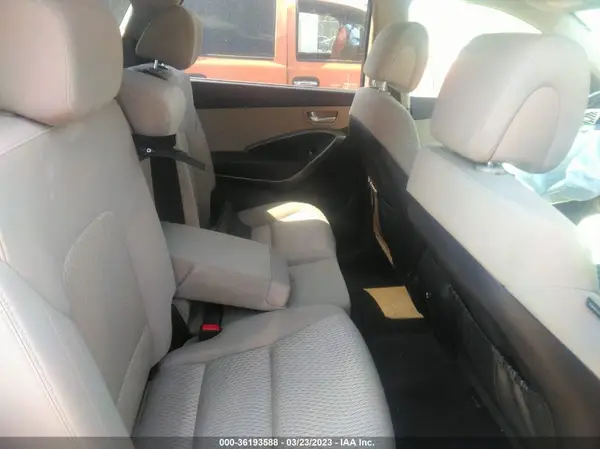 KM8SMDHF9HU176686 2017 HYUNDAI SANTA FE - Image 8