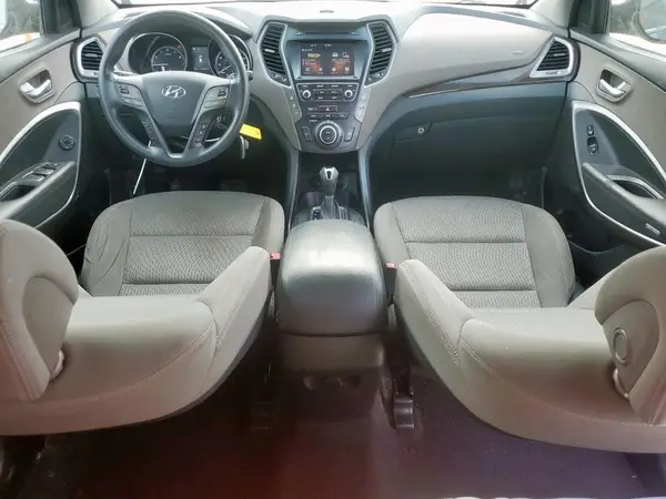 KM8SMDHF9HU179300 2017 HYUNDAI SANTA FE - Image 8