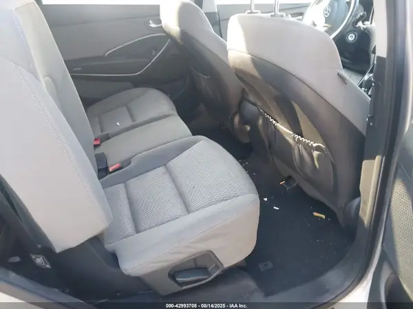 KM8SMDHF9HU184187 2017 HYUNDAI SANTA FE - Image 8