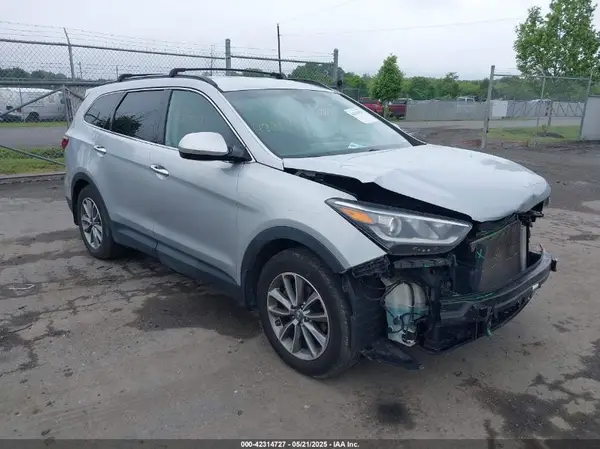 KM8SMDHF9HU205507 2017 HYUNDAI SANTA FE - Image 1