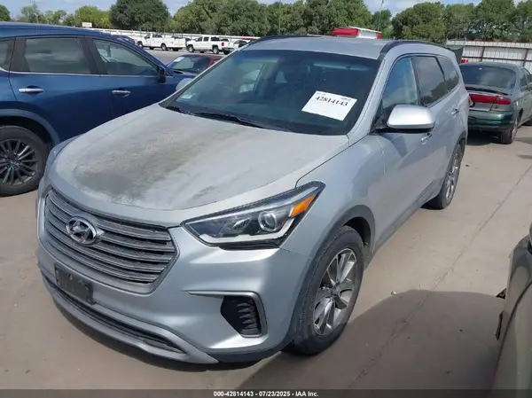 KM8SMDHF9HU212103 2017 HYUNDAI SANTA FE - Image 2