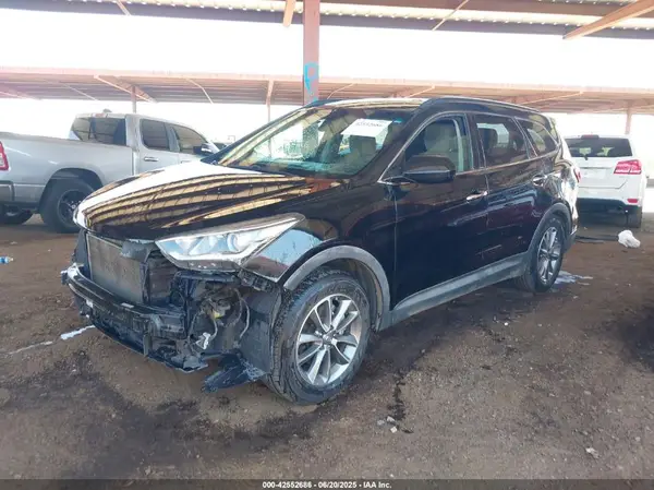 KM8SMDHF9HU213686 2017 HYUNDAI SANTA FE - Image 2
