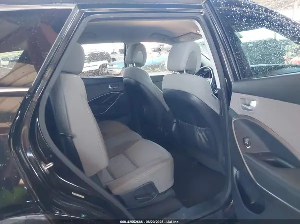 KM8SMDHF9HU213686 2017 HYUNDAI SANTA FE - Image 8