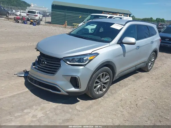 KM8SMDHF9HU215437 2017 HYUNDAI SANTA FE - Image 2