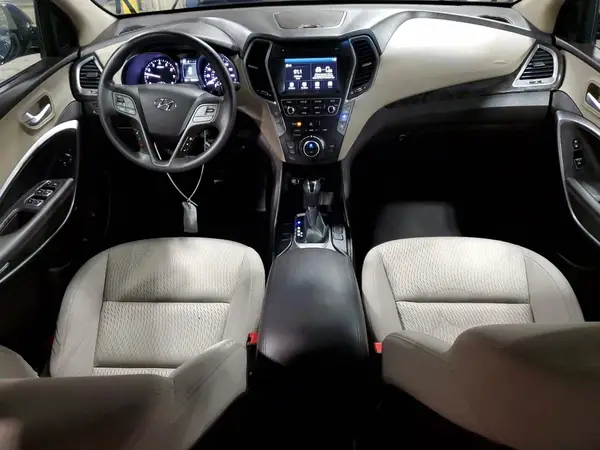 KM8SMDHF9HU215776 2017 HYUNDAI SANTA FE - Image 8