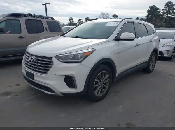 KM8SMDHF9HU216023 2017 HYUNDAI SANTA FE - Image 2