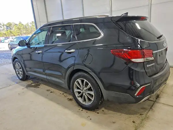 KM8SMDHF9HU217852 2017 HYUNDAI SANTA FE - Image 2