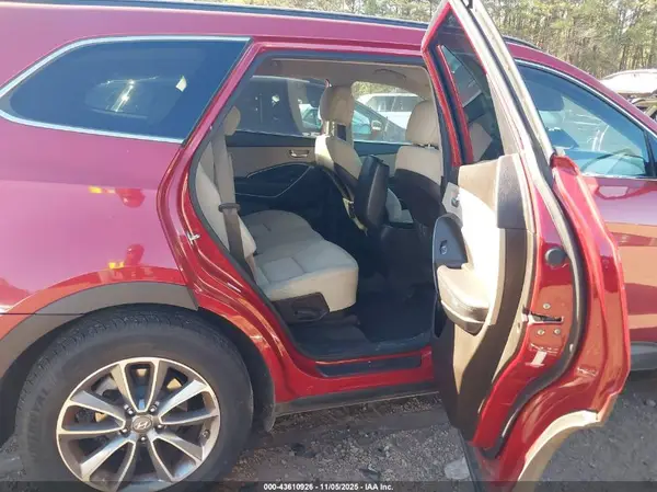 KM8SMDHF9HU223439 2017 HYUNDAI SANTA FE - Image 8