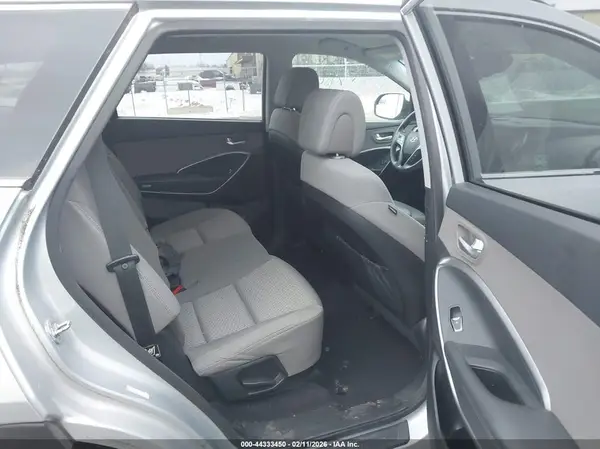 KM8SMDHF9HU231525 2017 HYUNDAI SANTA FE - Image 8