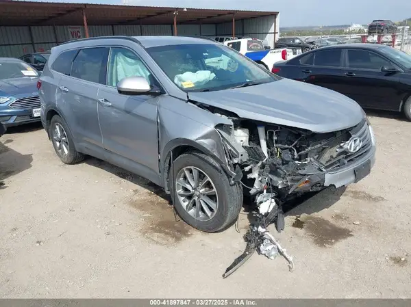 KM8SMDHF9JU268399 2018 HYUNDAI SANTA FE - Image 1