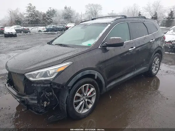 KM8SMDHF9JU278009 2018 HYUNDAI SANTA FE - Image 2
