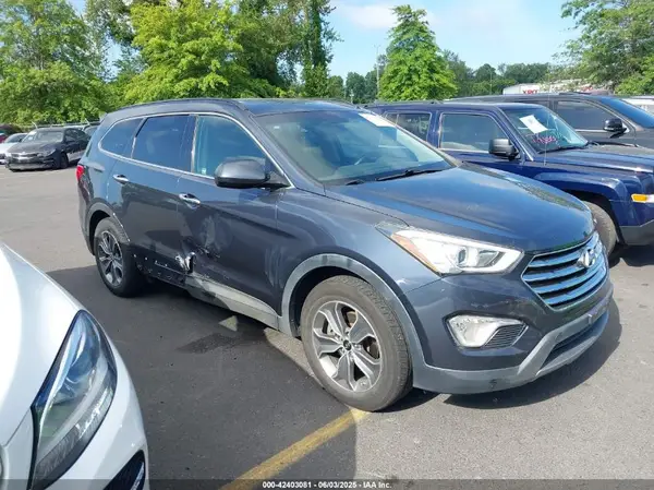 KM8SMDHFXGU138267 2016 HYUNDAI SANTA FE - Image 1