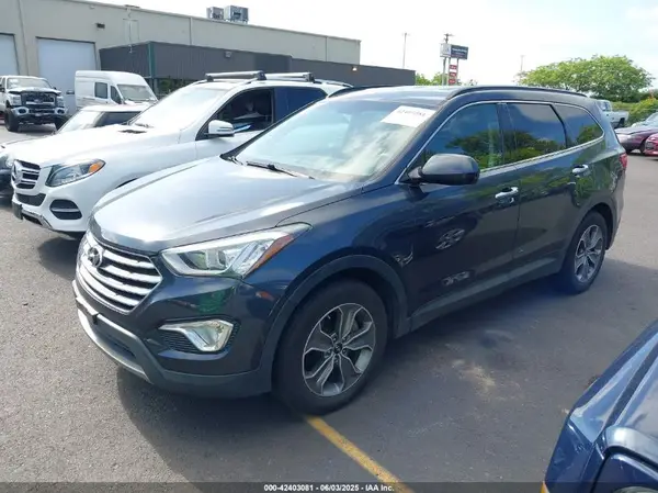 KM8SMDHFXGU138267 2016 HYUNDAI SANTA FE - Image 2