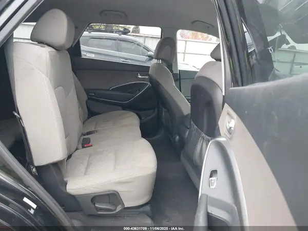 KM8SMDHFXGU150340 2016 HYUNDAI SANTA FE - Image 8