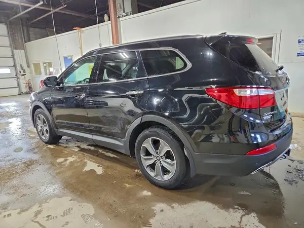 KM8SMDHFXGU163296 2016 HYUNDAI SANTA FE - Image 2