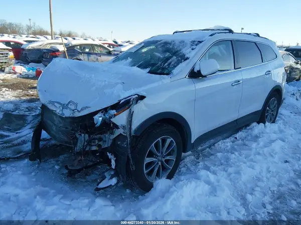 KM8SMDHFXH4220453 2017 HYUNDAI SANTA FE - Image 2