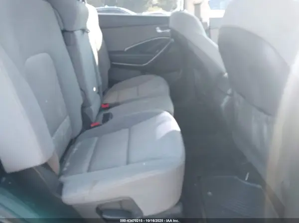 KM8SMDHFXHU166104 2017 HYUNDAI SANTA FE - Image 8