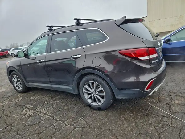 KM8SMDHFXHU168970 2017 HYUNDAI SANTA FE - Image 2