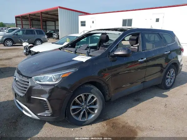 KM8SMDHFXHU176969 2017 HYUNDAI SANTA FE - Image 2