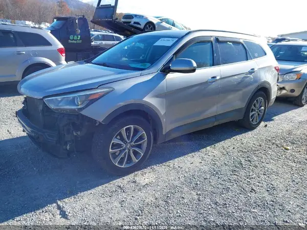 KM8SMDHFXHU182741 2017 HYUNDAI SANTA FE - Image 2