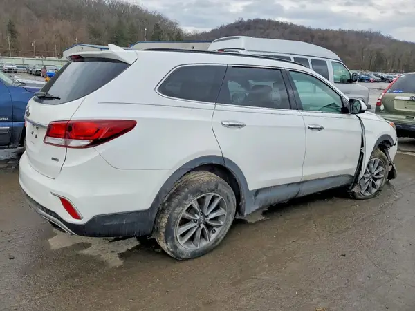 KM8SMDHFXHU182870 2017 HYUNDAI SANTA FE - Image 2