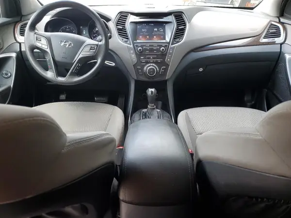 KM8SMDHFXHU209372 2017 HYUNDAI SANTA FE - Image 8