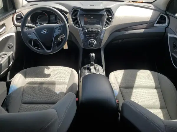 KM8SMDHFXHU213695 2017 HYUNDAI SANTA FE - Image 8