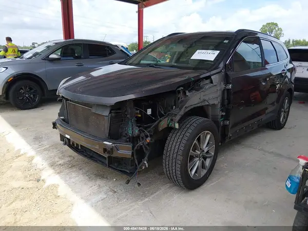 KM8SMDHFXHU230464 2017 HYUNDAI SANTA FE - Image 2