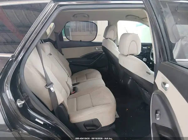 KM8SMDHFXHU230464 2017 HYUNDAI SANTA FE - Image 8