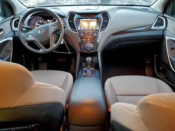 KM8SMDHFXHU232408 2017 HYUNDAI SANTA FE - Image 8