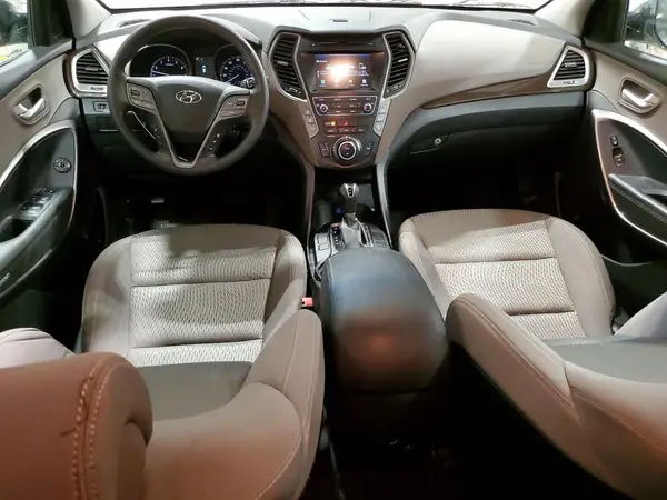 KM8SMDHFXHU244932 2017 HYUNDAI SANTA FE - Image 8