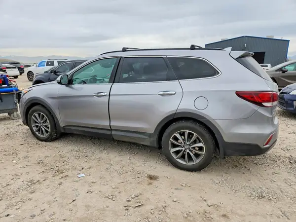 KM8SMDHFXJU268475 2018 HYUNDAI SANTA FE - Image 2