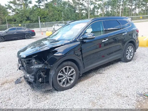 KM8SN4HF0HU232091 2017 HYUNDAI SANTA FE - Image 2