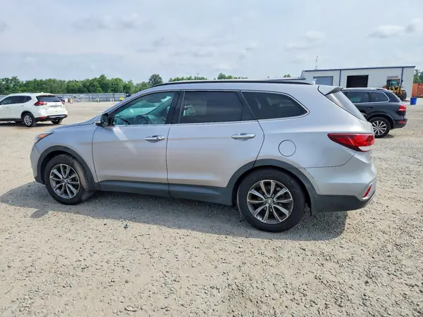 KM8SN4HF0JU266277 2018 HYUNDAI SANTA FE - Image 2