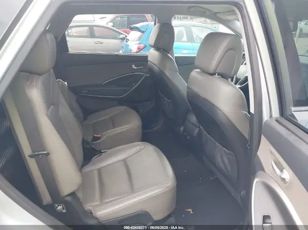 KM8SN4HF1GU164687 2016 HYUNDAI SANTA FE - Image 8