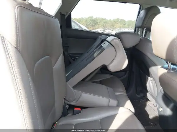 KM8SN4HF1HU215249 2017 HYUNDAI SANTA FE - Image 8