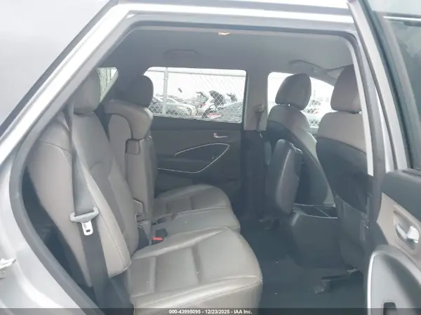 KM8SN4HF1HU248249 2017 HYUNDAI SANTA FE - Image 8