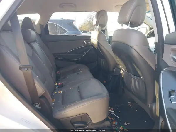 KM8SN4HF2HU170001 2017 HYUNDAI SANTA FE - Image 8