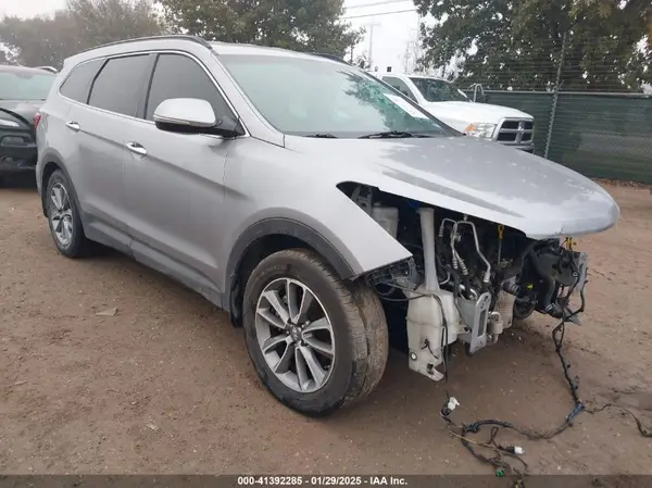 KM8SN4HF2HU205247 2017 HYUNDAI SANTA FE - Image 1